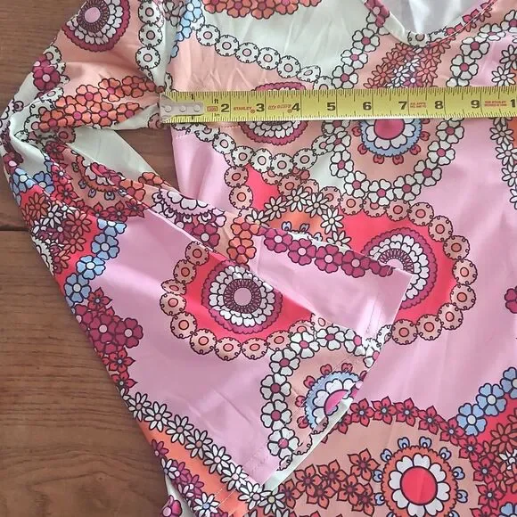 Retro Inspired Pink Patterned Dress Small NIP | Retro Mini Dress 60s 70s New - Picture 6 of 8